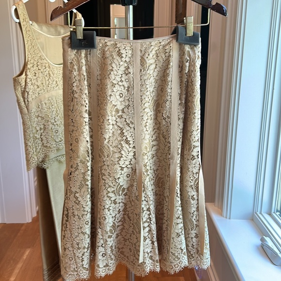 Carlisle matching lace skirt and top set - Picture 8 of 11